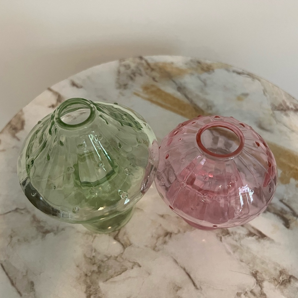 Set of 2 mushroom shaped glass vases - Picture 4 of 5